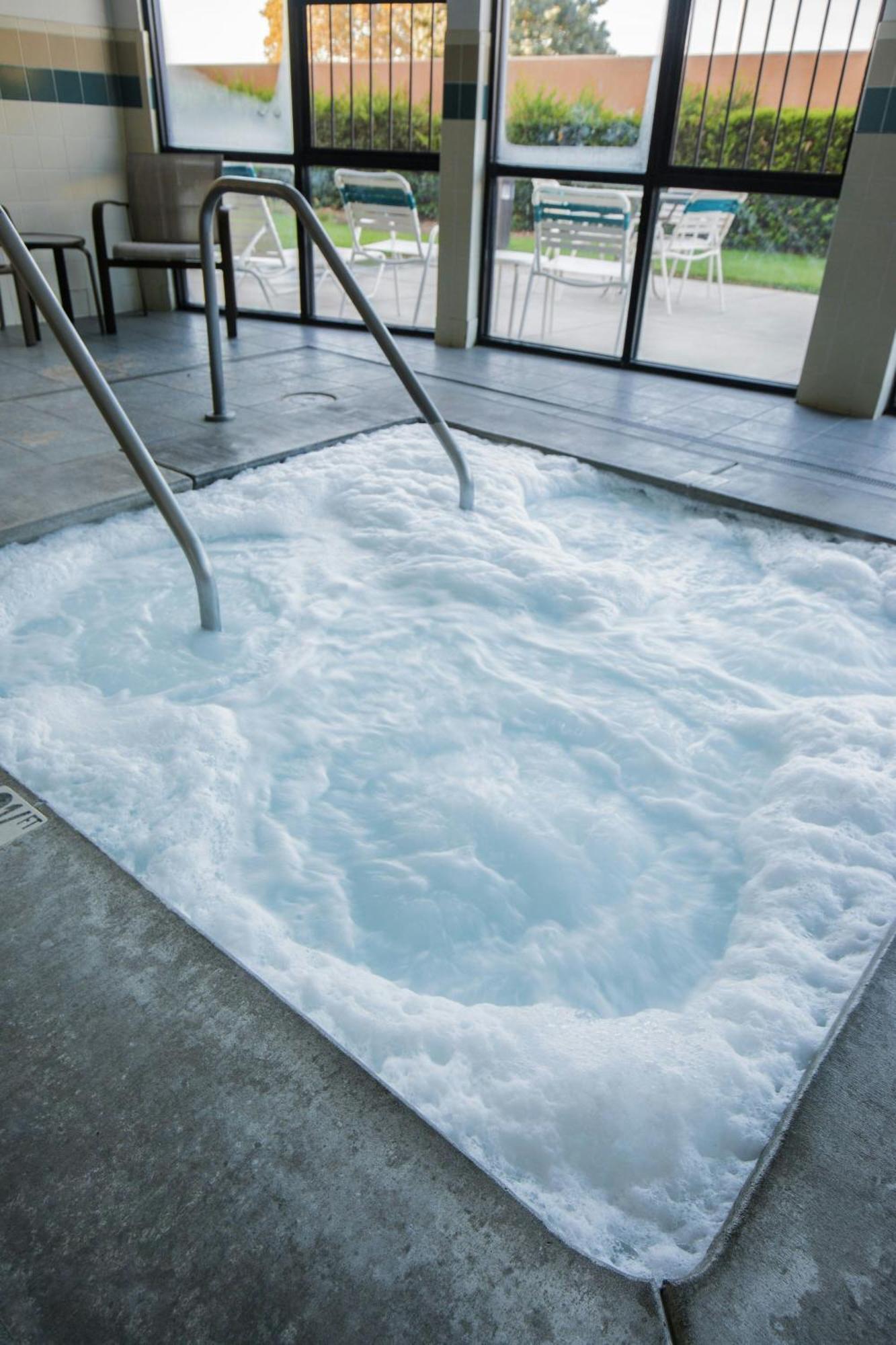 Courtyard By Marriott Merced Zewnętrze zdjęcie