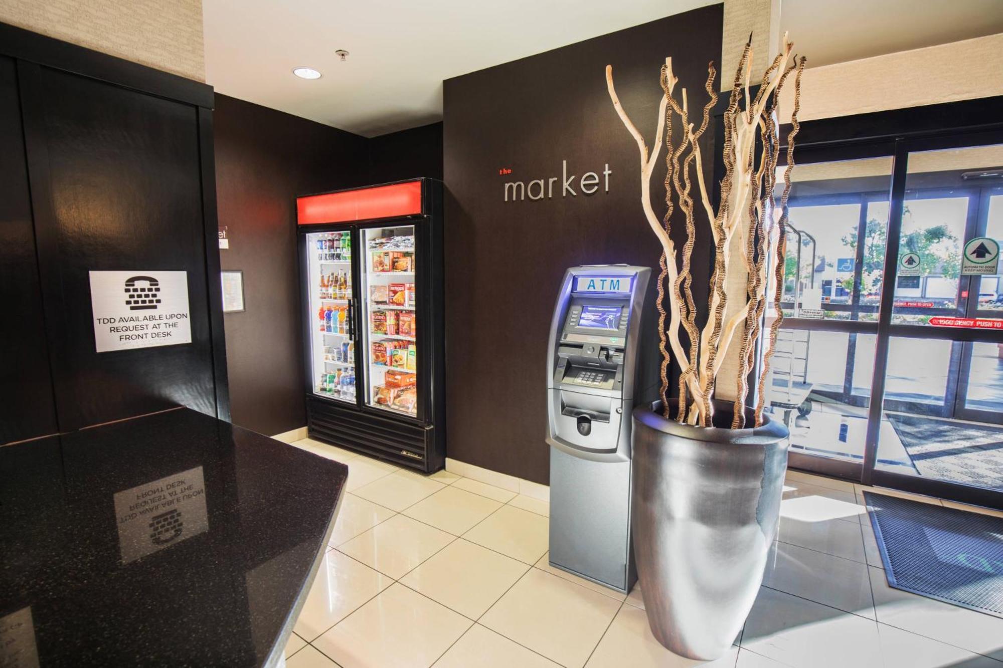 Courtyard By Marriott Merced Zewnętrze zdjęcie