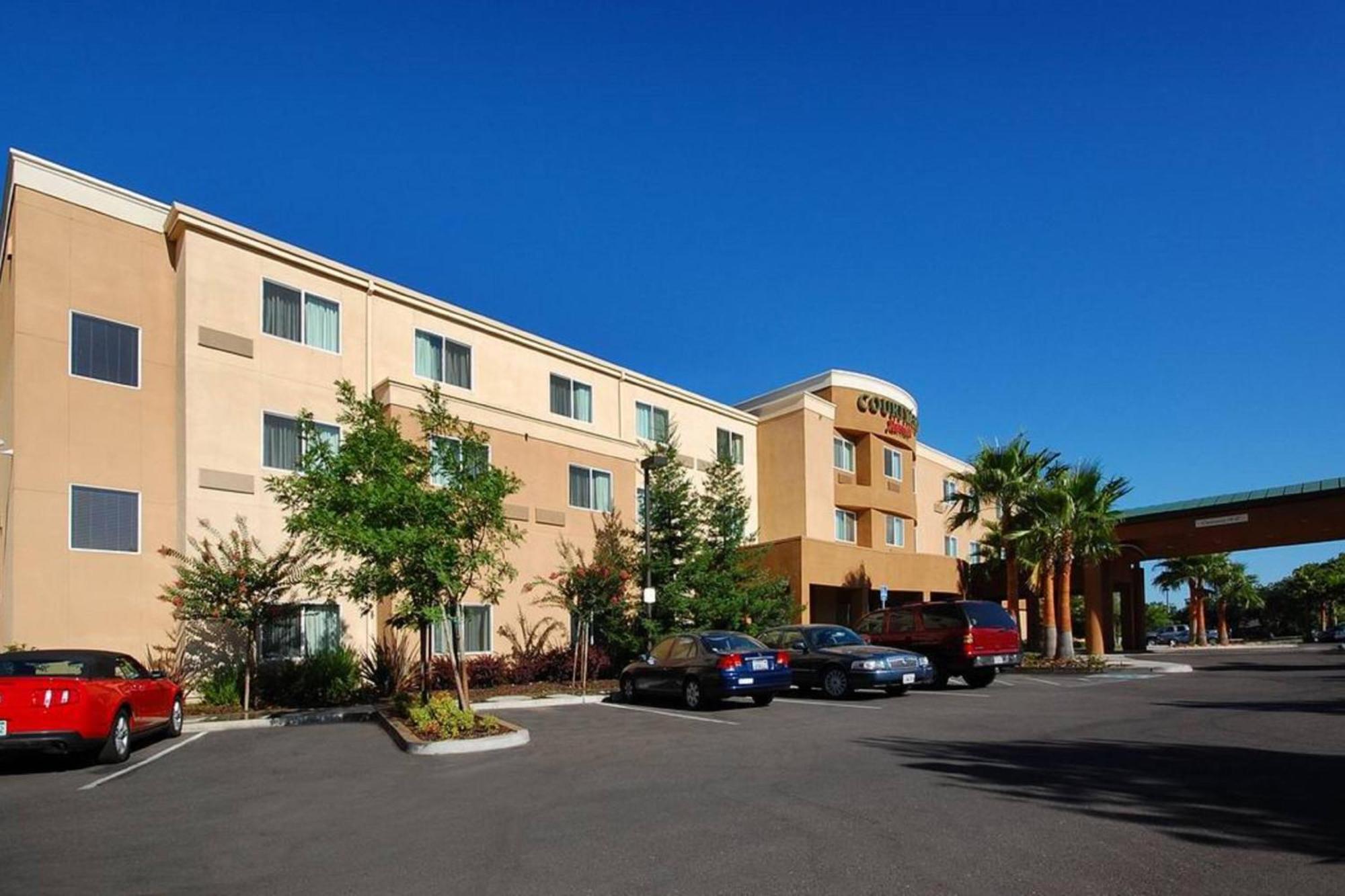 Courtyard By Marriott Merced Zewnętrze zdjęcie