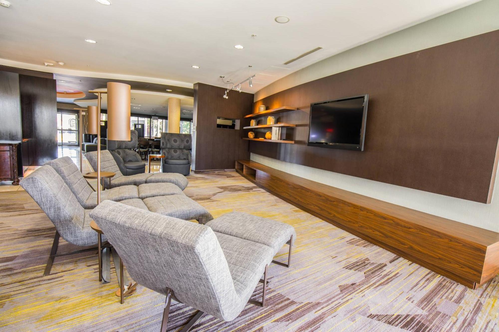 Courtyard By Marriott Merced Zewnętrze zdjęcie
